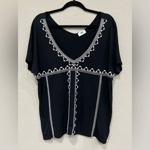 Old Navy Embroidered Top, Large